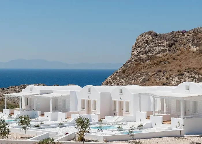 Katharos Pool Villas *