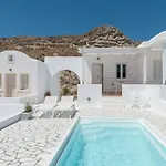 Katharos Pool Villas *
