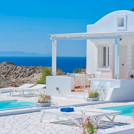 Katharos Pool Villas *