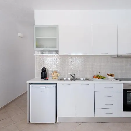 Katharos Pool Villas Villa Oia