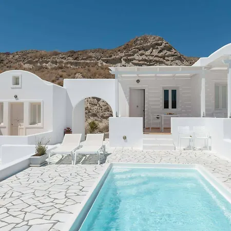 Katharos Pool Villas *