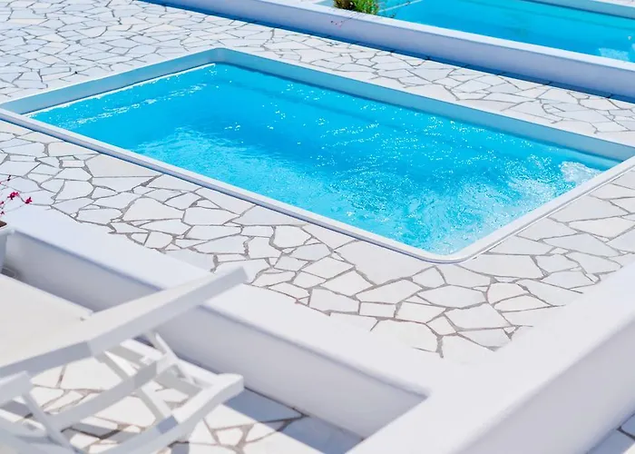 Villa Katharos Pool Oia (Santorini)